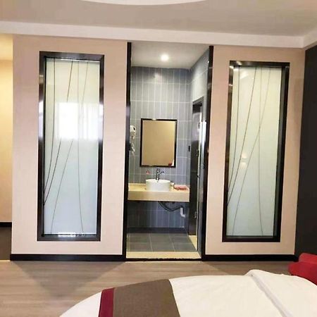Thank Inn Plus Hotel Hebei Shijiazhuang Zhengding New District International Small Commodity City Extérieur photo